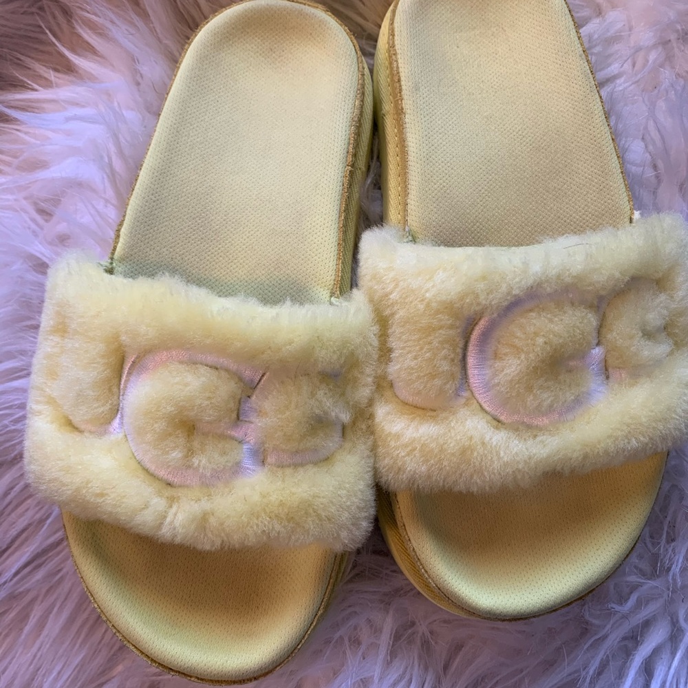 Uggs Yellow Slides / Slippers